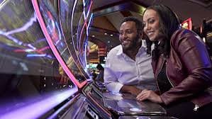 Platform warungslot88 menampilkan pasar Liga 1, slot, dan live dealer dalam satu antarmuka